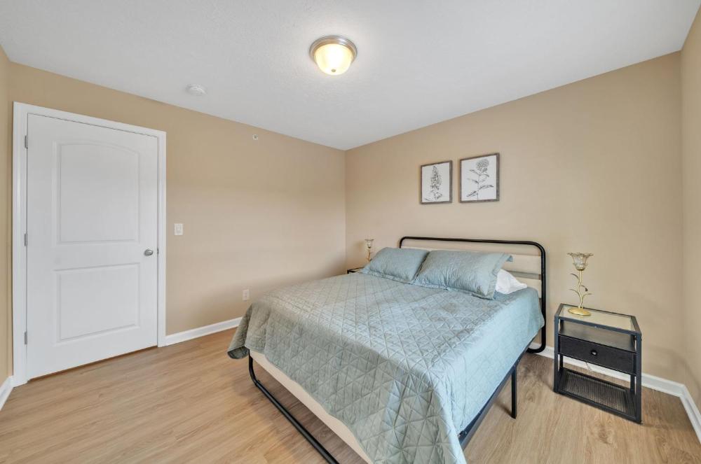 Stonecrest 701, 2Bd Apt I Free Parking I Pool